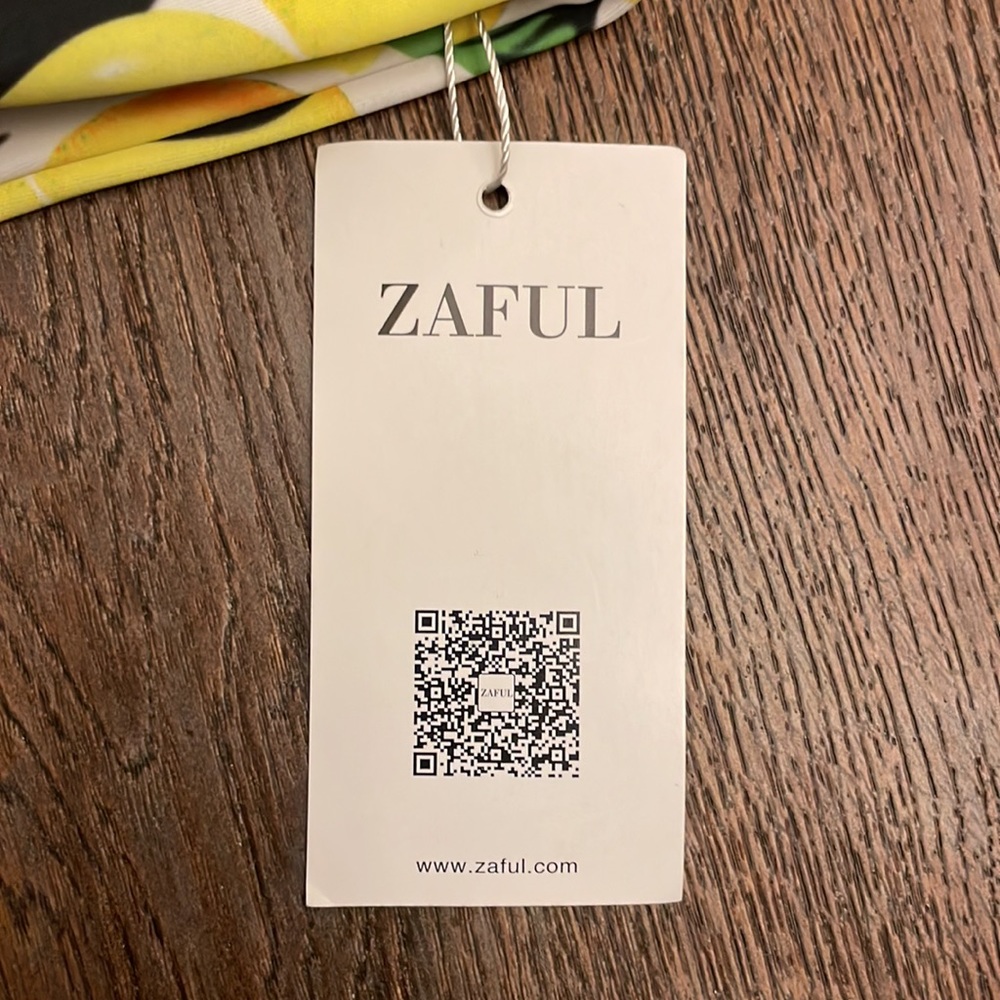 Zaful Lemon Print Bikini Top - Yellow and Green - Picture 3 of 7